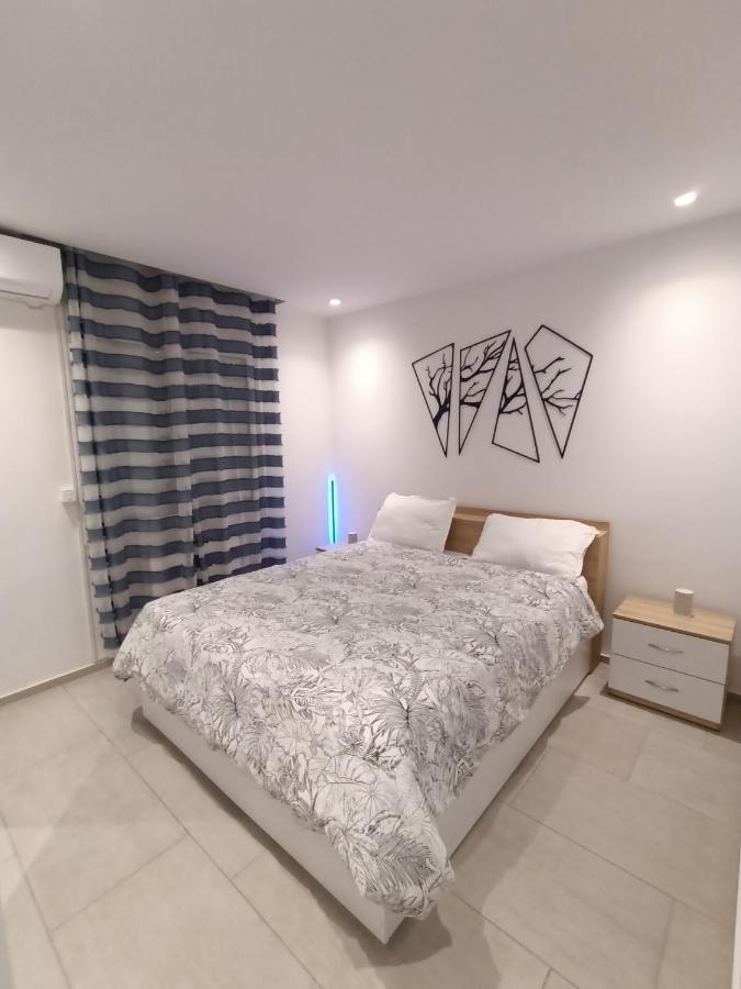 Lovely 1-Bed Apartment In Lac1 ตูนิส ภายนอก รูปภาพ
